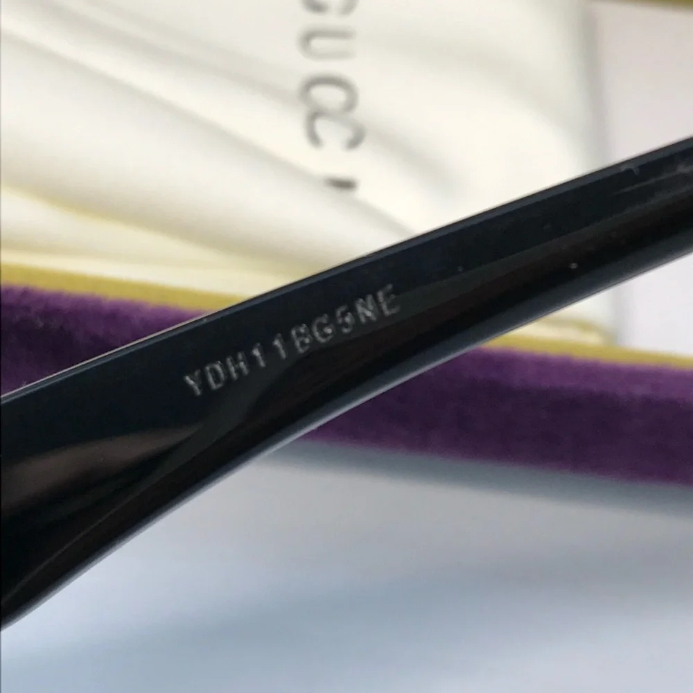 New Authentic Gucci GG1177O Eyeglasses 004 - Black - Transparent